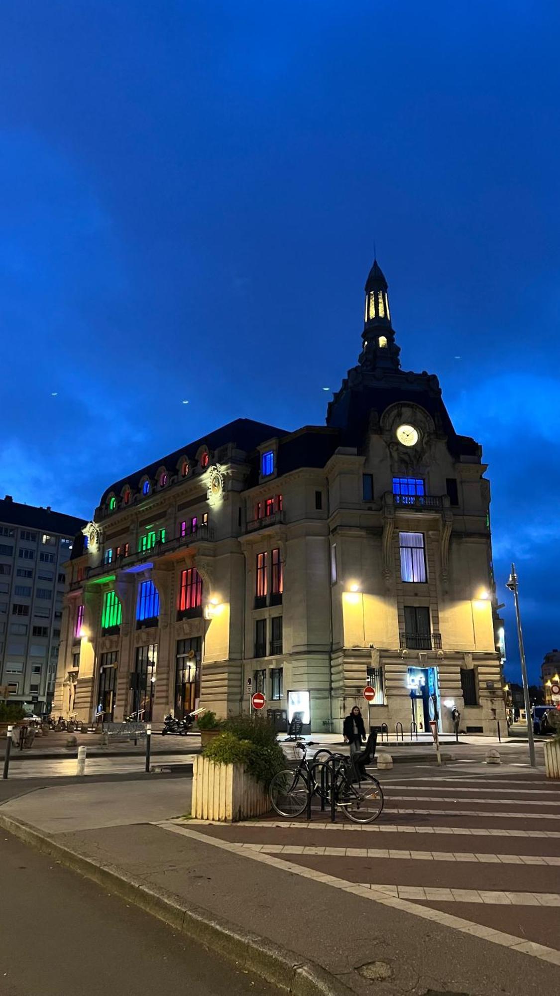 Aloft Hotel Dijon By Marriott Esterno foto